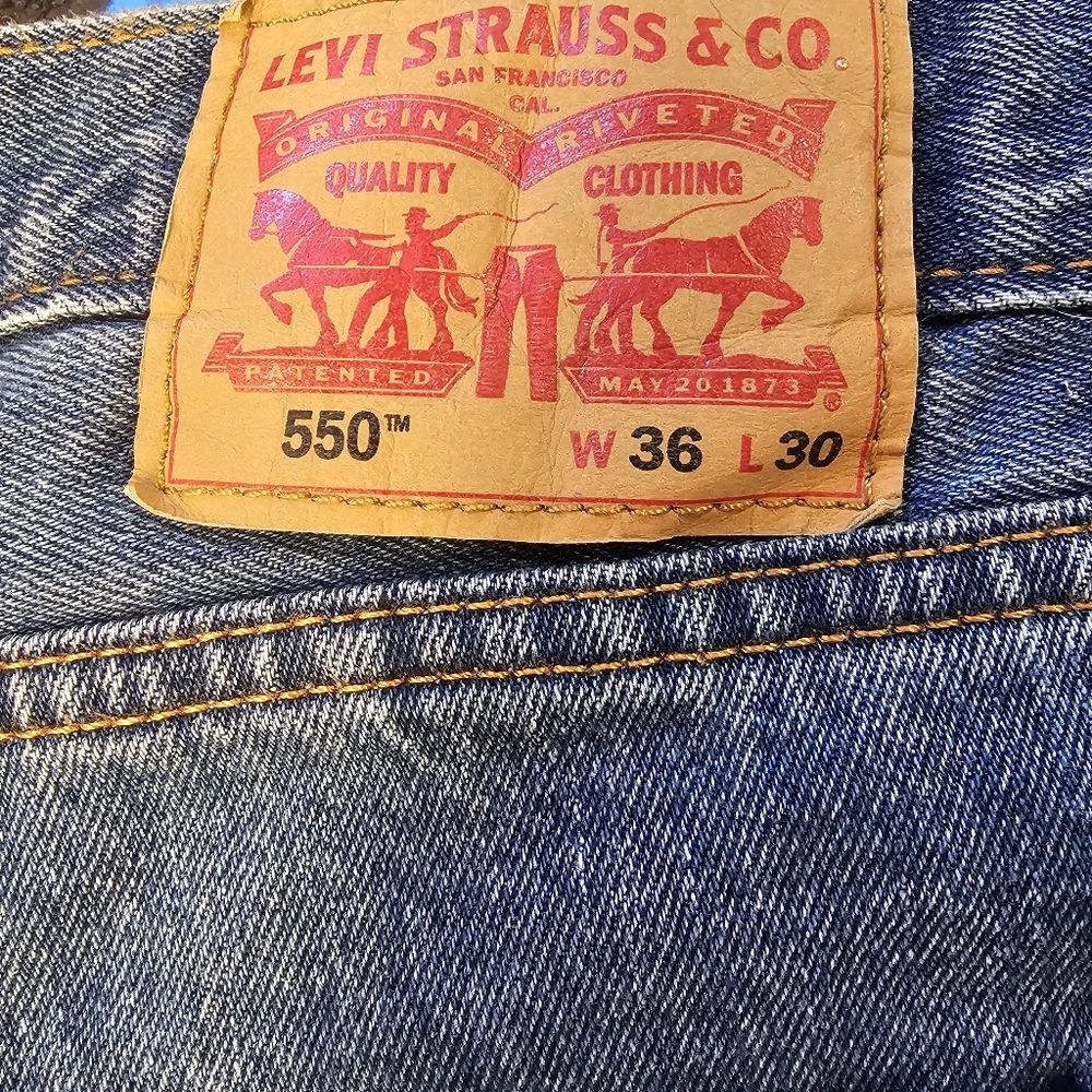 Levi's 550 Relaxed Fit Jeans, 36 x 30 - Picture 7 of 9